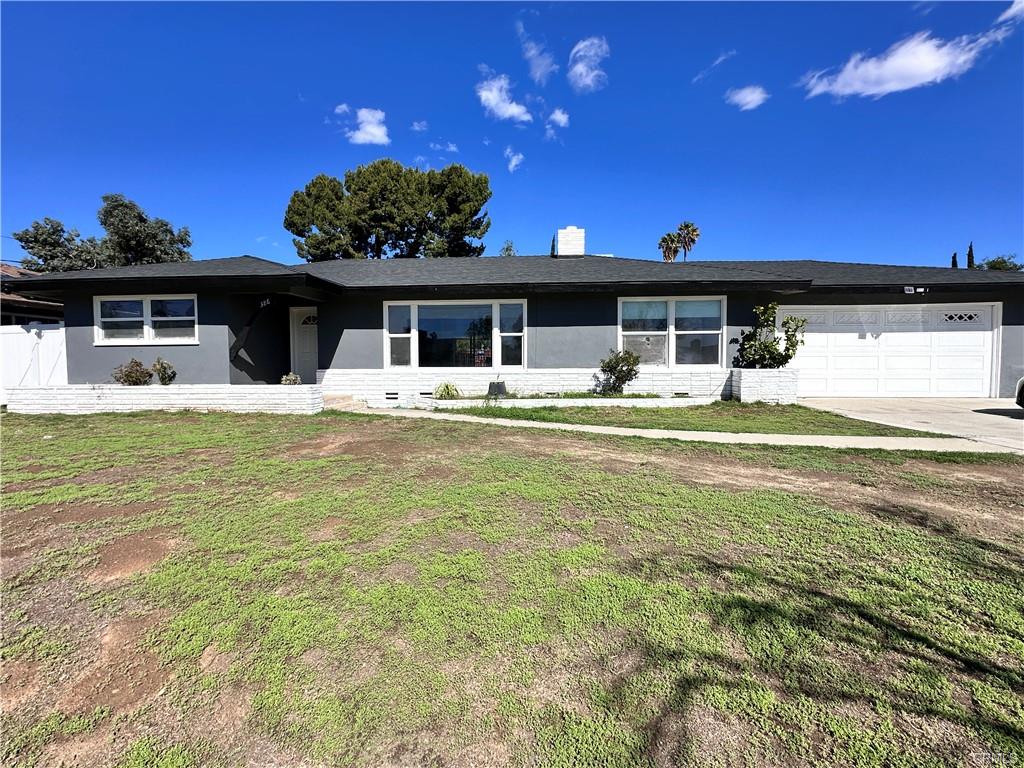 386 E Van Koevering main house · Photo 1